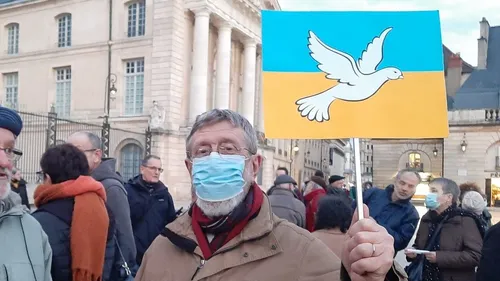 Ils se sont réunis à Dijon contre la guerre en Ukraine